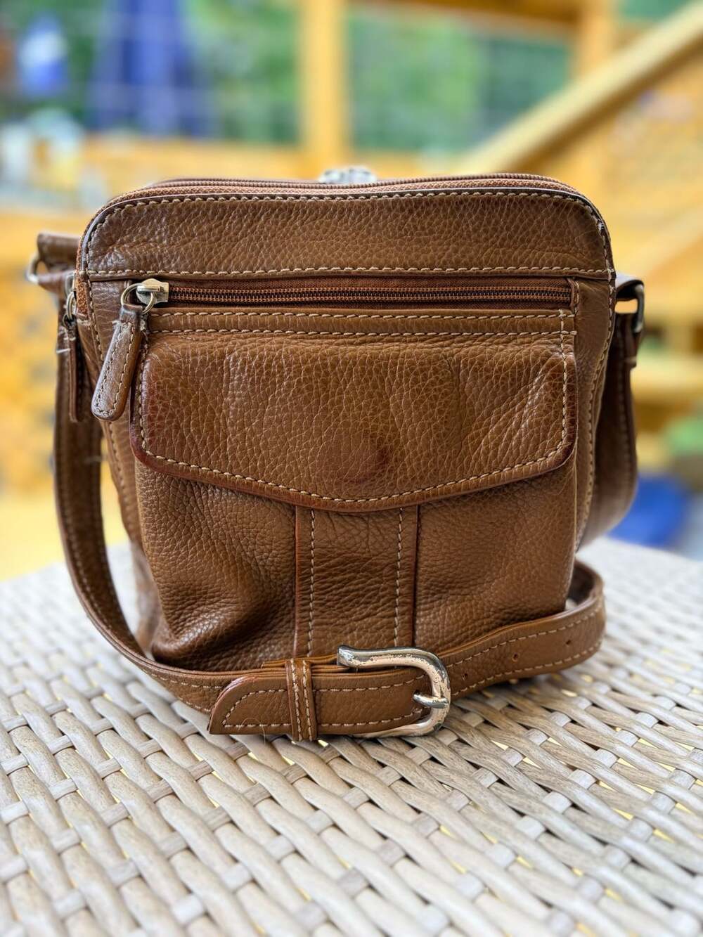Fossil Vintage Brown Genuine Leather Crossbody Messenger Bag 75082